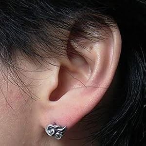 雲モチーフピアス Amazon | 雲ピアス（1個） [和風シルバーアクセサリーLOVECRAFT